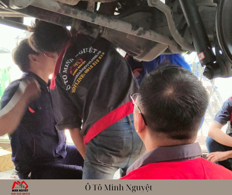 Những dấu hiệu cần sửa chữa Gầm Ô TÔ 