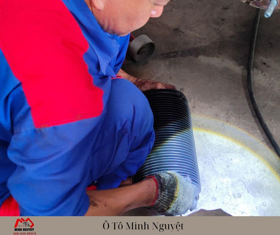Vai Trò Của Bầu Hơi Xe Ô Tô Trong Hệ Thống Phanh